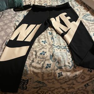 Nike leggings size L great condition